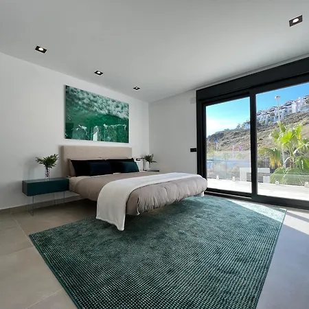 Perniznest - Luxury Front Of Calanova Golf With Sea View * Sitio de Calahonda