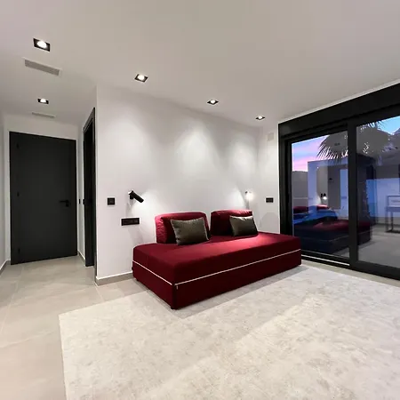 Perniznest - Luxury Front Of Calanova Golf With Sea View