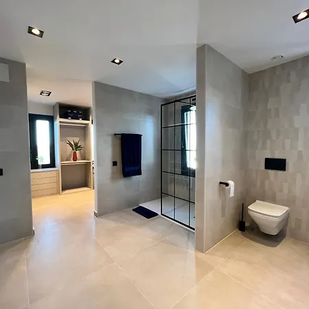 Perniznest - Luxury Front Of Calanova Golf With Sea View Villa *