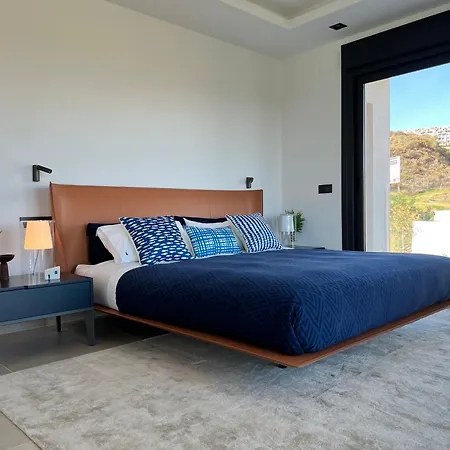 Perniznest - Luxury Front Of Calanova Golf With Sea View *