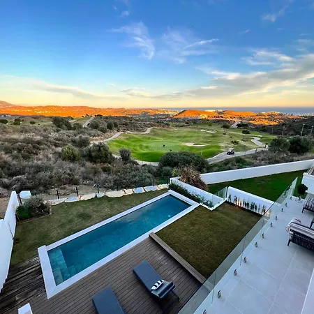 Villa Perniznest - Luxury Front Of Calanova Golf With Sea View Sitio de Calahonda